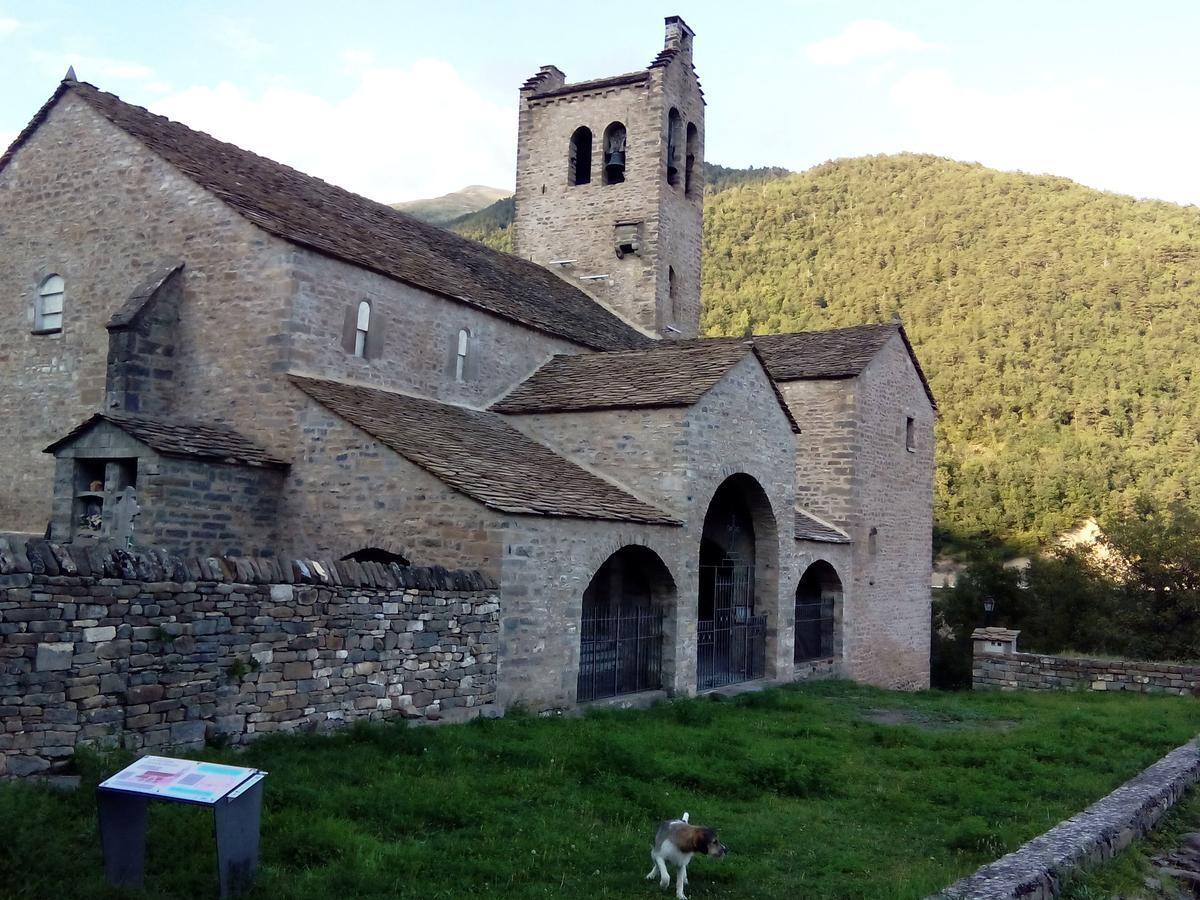 Albergue El Ultimo Bucardo Linas de Broto Exterior photo